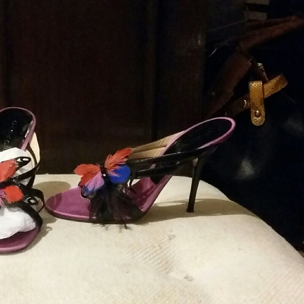 NWOT CASADEI Butterfly Feathered Black Patent Mule